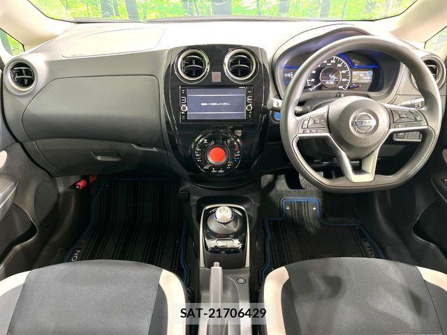 Nissan NOTE 2018-02 8074982-1