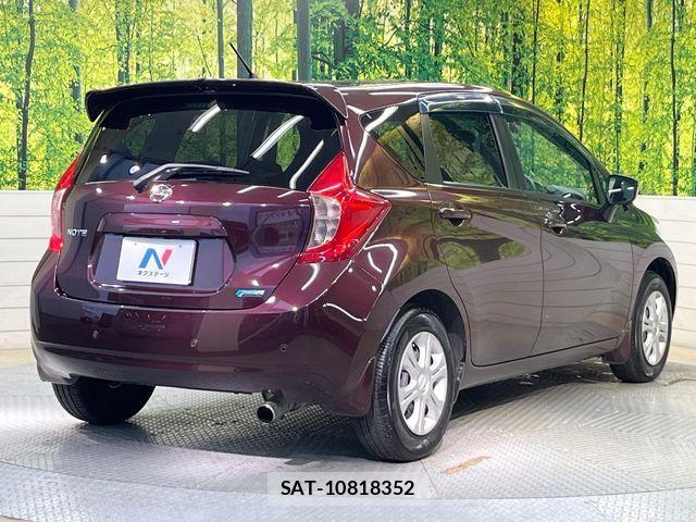Nissan NOTE 2015-11 8074983-18
