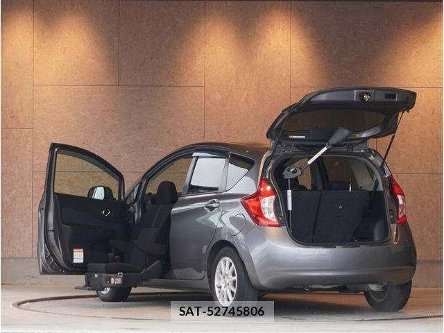 Nissan NOTE 2013-04 8074986-0