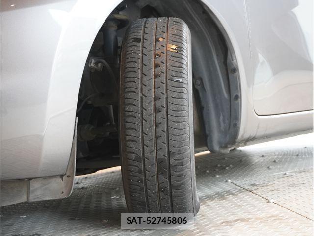 Nissan NOTE 2013-04 8074986-26