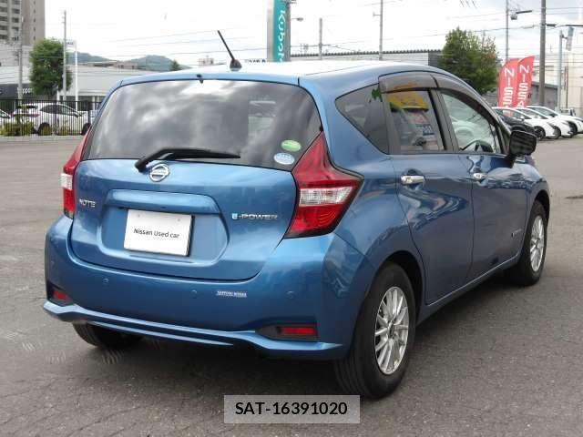 Nissan NOTE 2017-11 8074981-1