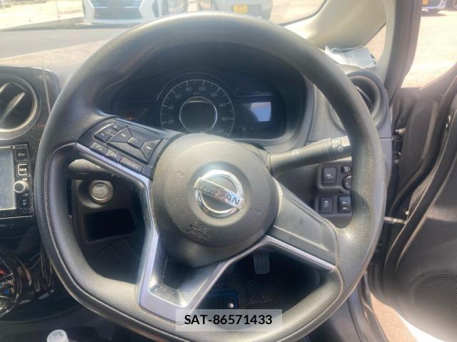 Nissan NOTE 2017-04 8074990-16