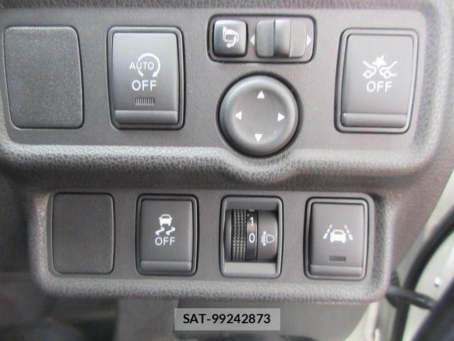 Nissan NOTE 2021-06 8074977-4