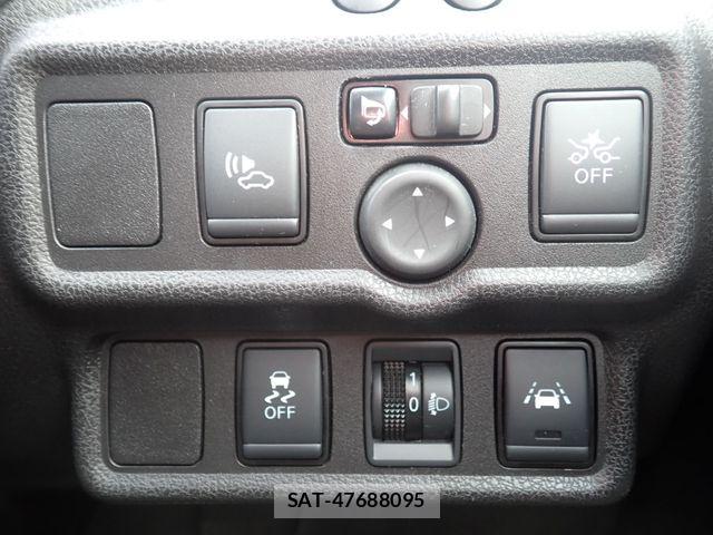 Nissan NOTE 2021-04 8074972-6