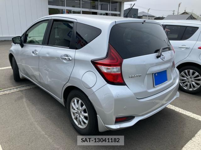 Nissan NOTE 2017-02 8074987-5