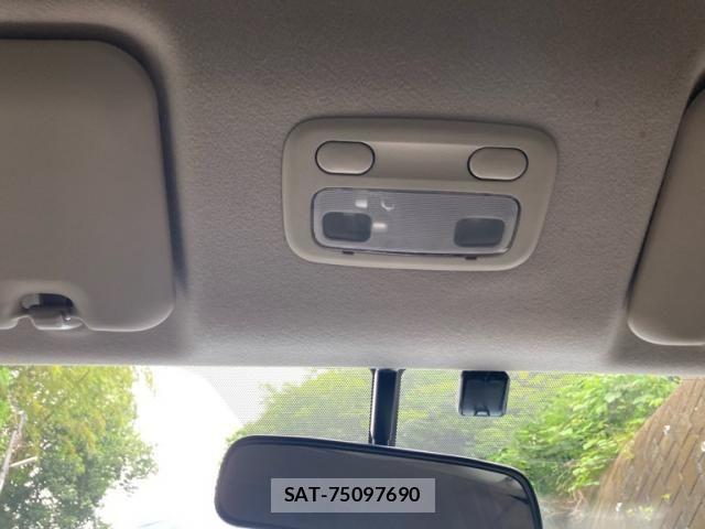 Nissan NOTE 2007-09 8074993-18