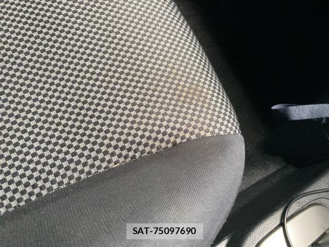 Nissan NOTE 2007-09 8074993-19