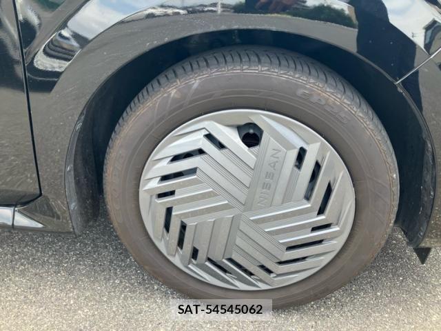 Nissan NOTE 2025-10 8074962-4