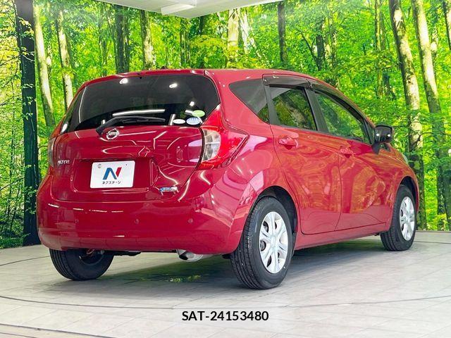 Nissan NOTE 2016-02 8100956-16