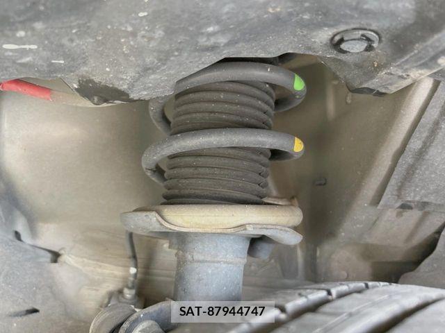 Nissan NOTE 2015-03 8100935-19