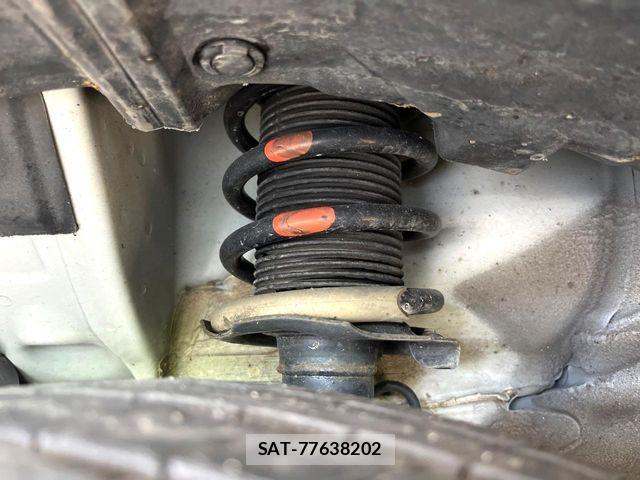 Nissan NOTE 2018-04 8100931-19