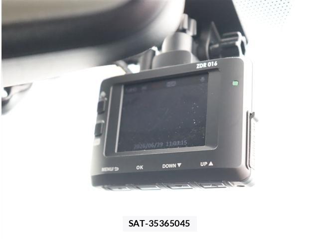 Nissan NOTE 2014-10 8100943-7