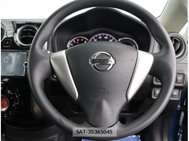 Nissan NOTE 2014-10 8100943-9