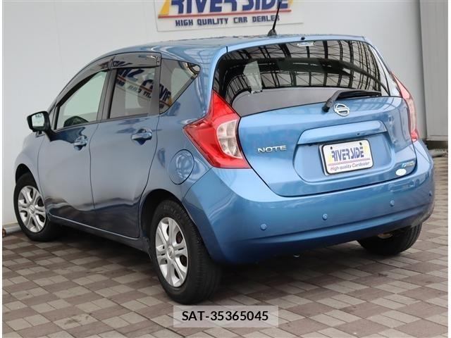 Nissan NOTE 2014-10 8100943-19