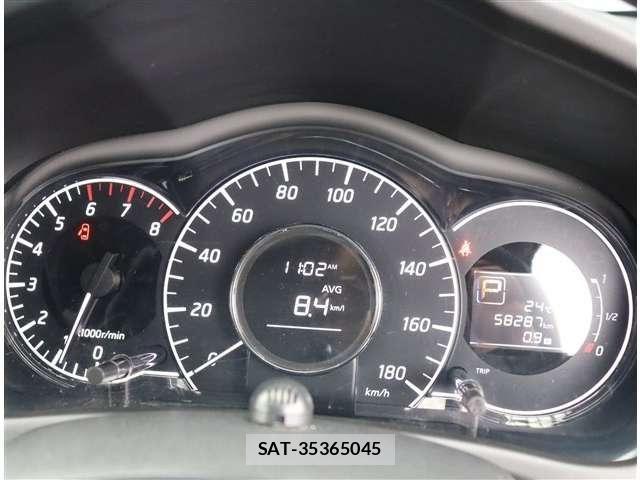 Nissan NOTE 2014-10 8100943-23