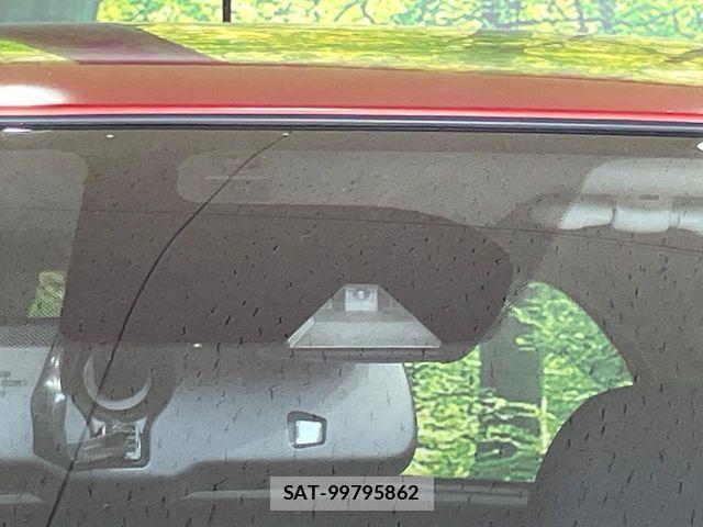 Nissan NOTE 2014-10 8100947-4