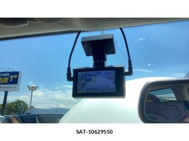 Nissan NOTE 2013-09 8100959-13