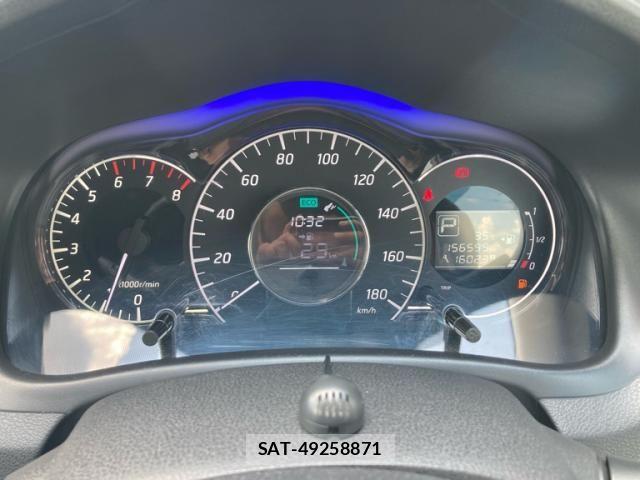 Nissan NOTE 2015-03 8100957-17