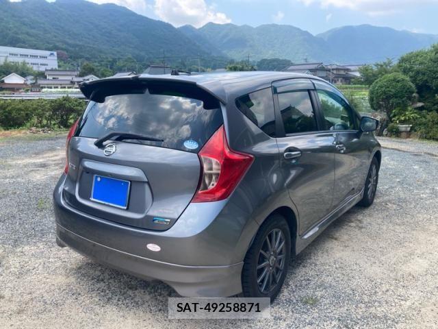 Nissan NOTE 2015-03 8100957-4