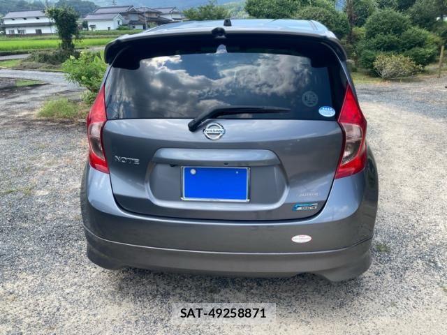 Nissan NOTE 2015-03 8100957-5