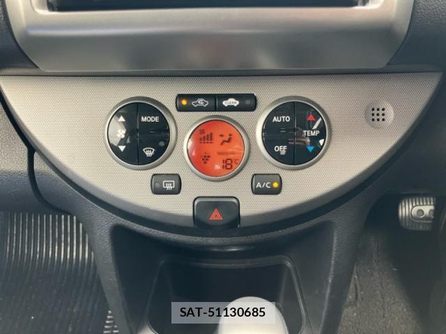 Nissan NOTE 2011-09 8100965-9