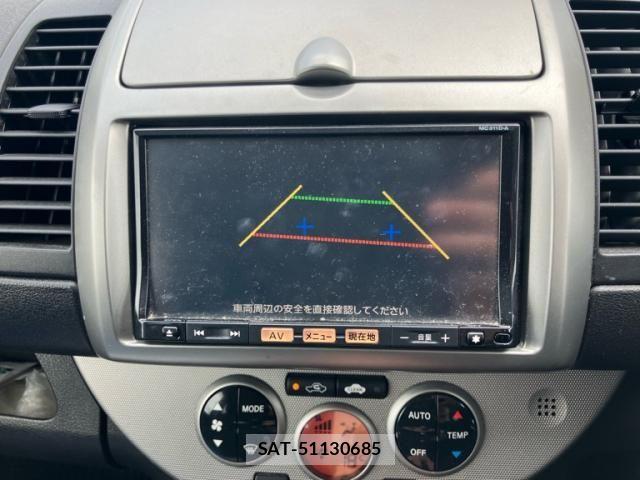 Nissan NOTE 2011-09 8100965-11