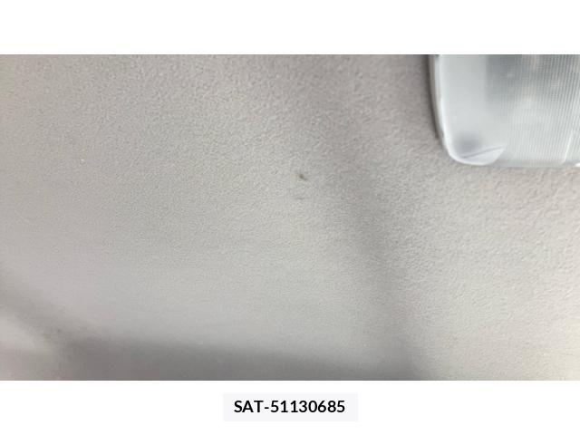 Nissan NOTE 2011-09 8100965-15