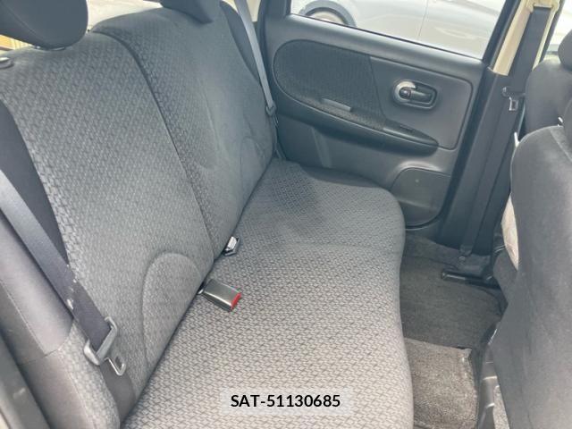 Nissan NOTE 2011-09 8100965-3