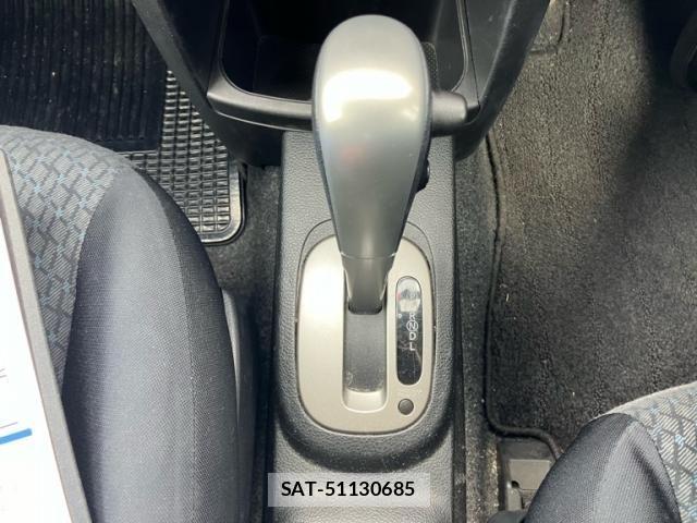 Nissan NOTE 2011-09 8100965-8