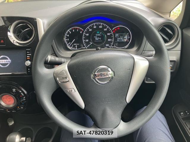 Nissan NOTE 2015-09 8100942-13