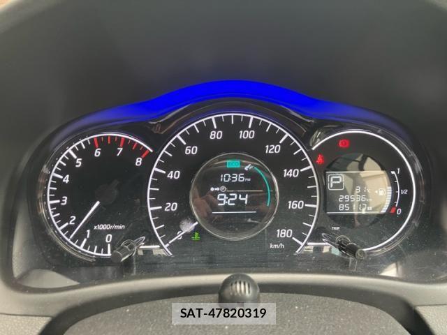 Nissan NOTE 2015-09 8100942-14