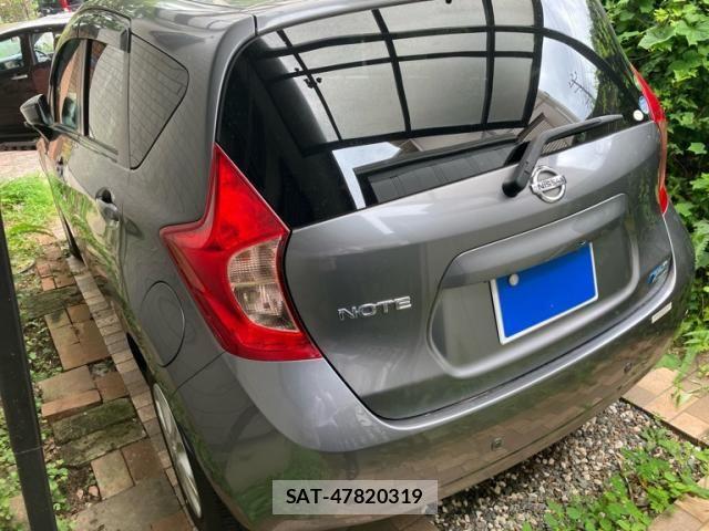 Nissan NOTE 2015-09 8100942-5