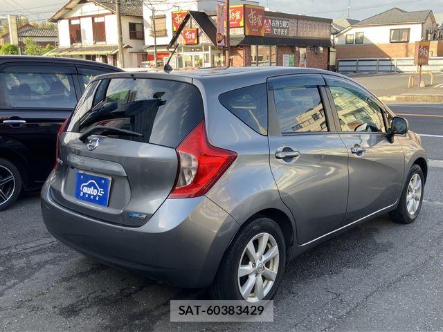 Nissan NOTE 2013-07 8100954-2