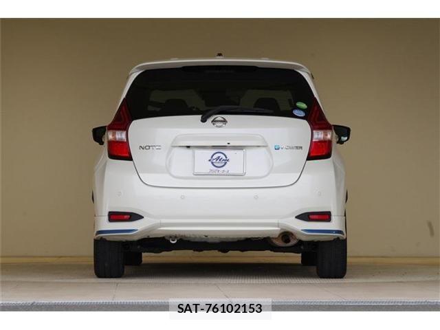 Nissan NOTE 2018-02 8100934-21