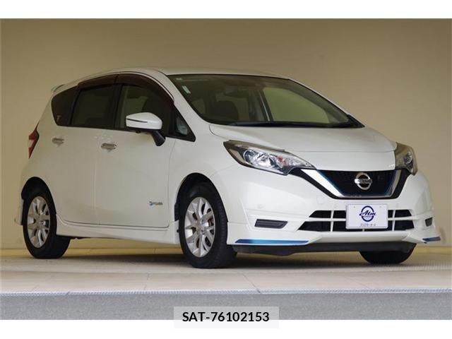 Nissan NOTE 2018-02 8100934-23
