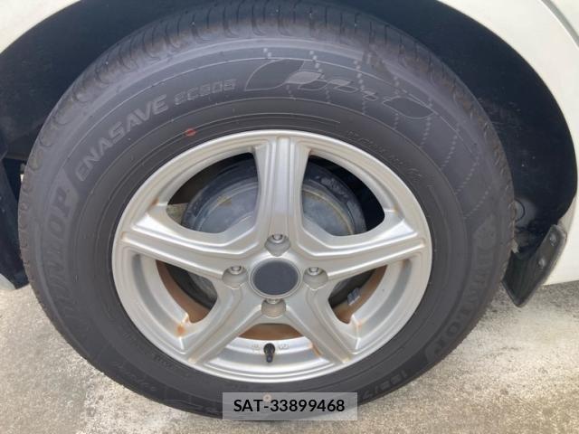 Nissan NOTE 2013-03 8100966-5