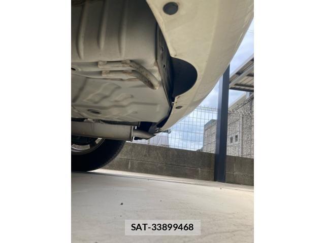 Nissan NOTE 2013-03 8100966-8