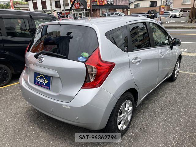 Nissan NOTE 2014-10 8100940-2
