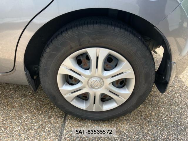 Nissan NOTE 2013-09 8100962-5