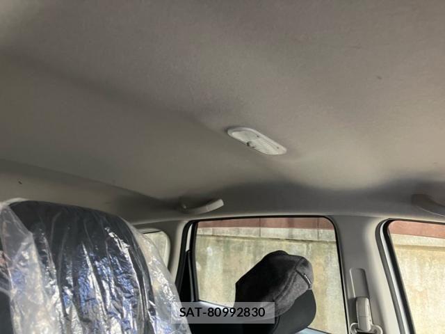 Nissan NOTE 2017-05 8100952-20