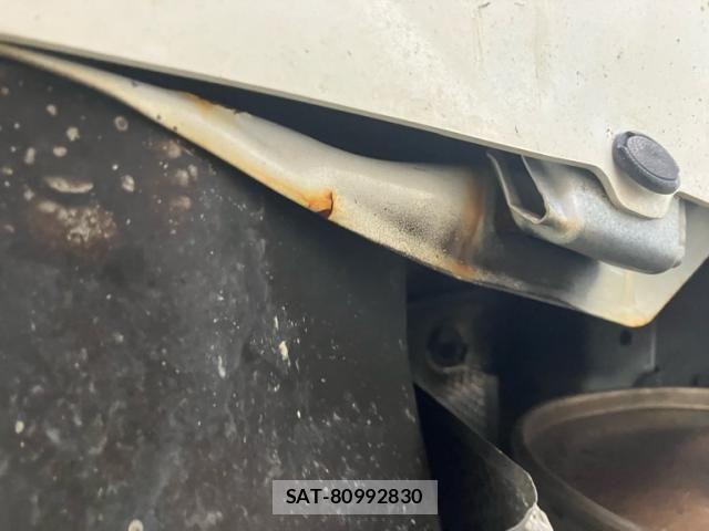 Nissan NOTE 2017-05 8100952-26