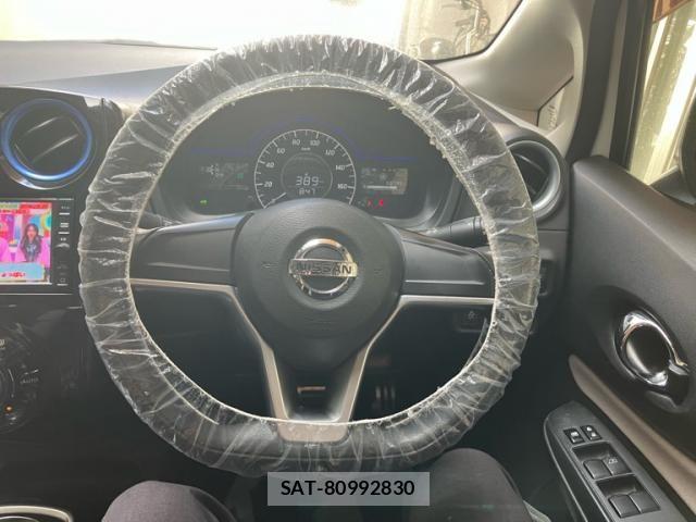 Nissan NOTE 2017-05 8100952-7