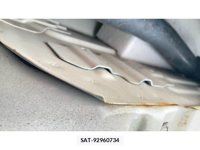 Nissan NOTE 2016-03 8100955-27