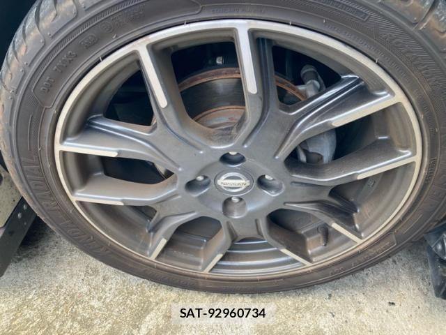 Nissan NOTE 2016-03 8100955-6