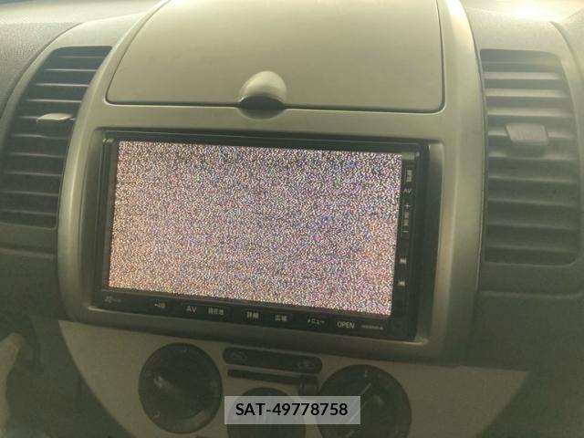 Nissan NOTE 2011-06 8100964-16