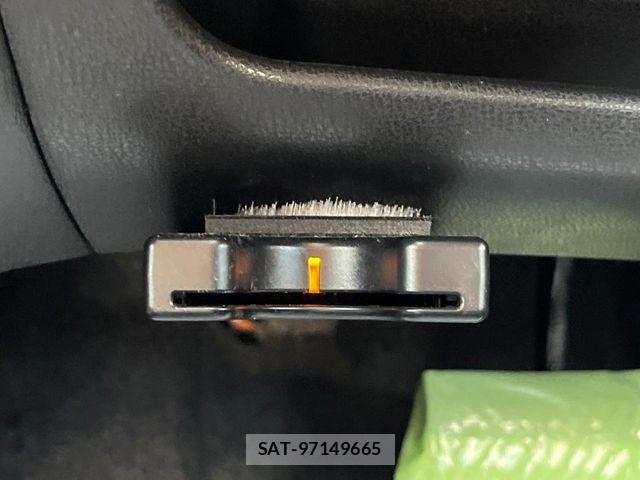 Nissan NOTE 2016-10 8100938-6