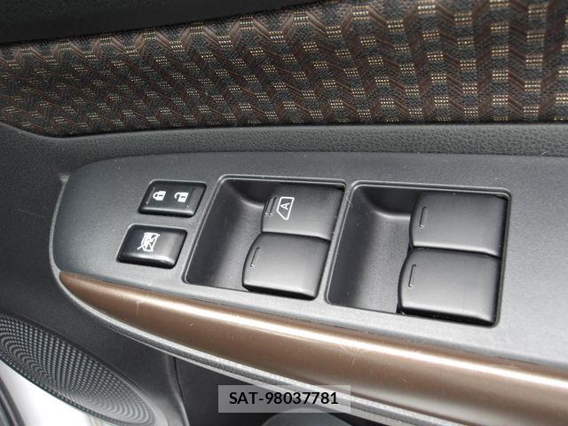 Nissan NOTE 2020-06 8100927-11