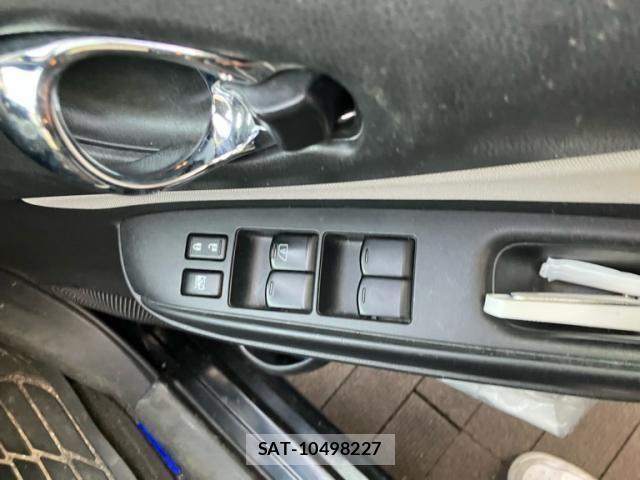 Nissan NOTE 2019-06 8100953-12