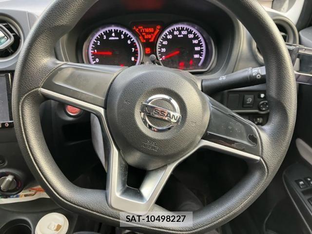 Nissan NOTE 2019-06 8100953-15