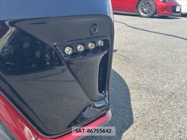 Nissan NOTE 2017-06 8100930-22